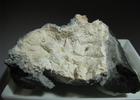 Phillipsite, Tobermorite - Montalto di Castro, Viterbo, Italy